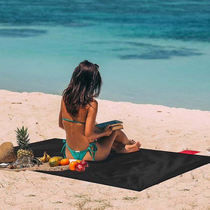 Odoland Beach Blanket Picnic Blanket, 43.3" x 27.5" SandProof Waterproof Outdoor Pocket Blanket with Portable Bag, Foldable Lightweight Sand Free Beach Mat for 1 People Hiking, Camping, Travel, Black