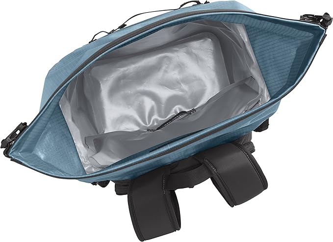 CamelBak ChillBak Pack 30 Soft Cooler Backpack & Hydration Center Fusion Reservoir 6L