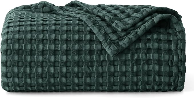Bedsure Cooling Cotton Waffle Twin XL Blanket - Lightweight Breathable Blanket of Rayon Derived from Bamboo for Hot Sleepers, Luxury Throws for Bed, Couch and Sofa, Dark Green, 66x90 Inches