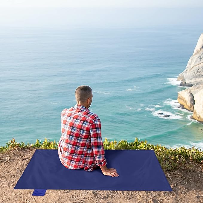 Odoland Beach Picnic Blanket, 43.3" x 27.5" SandProof Waterproof Outdoor Pocket Blanket with Portable Bag, Foldable Lightweight Sand Free Beach Mat for 1 People Hiking, Camping, Travel, Blue