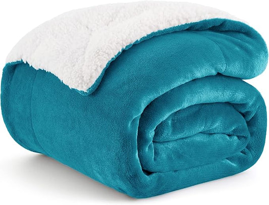 Bedsure GentleSoft Sherpa Fleece Throw Blanket for Couch - Thick and Warm, Soft Fuzzy Plush Throw Blanket for Winter, Teal, 50x60 Inches