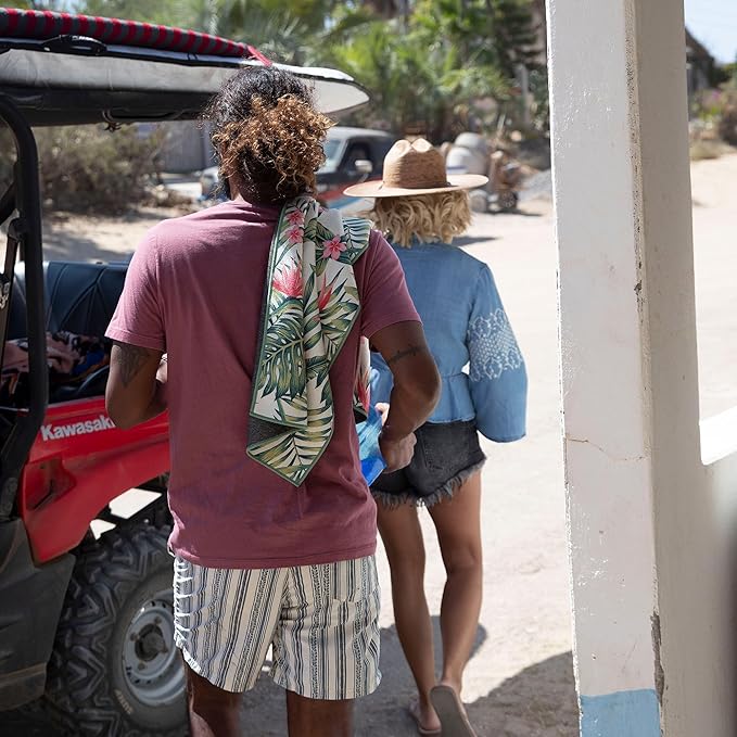 Nomadix Mini Towel - Perfect for Beach, Pool, Travel, Camping, Yoga - Made with Recycled Materials - Super Absorbent - Sand Resistant - Palms Pink - 16x40