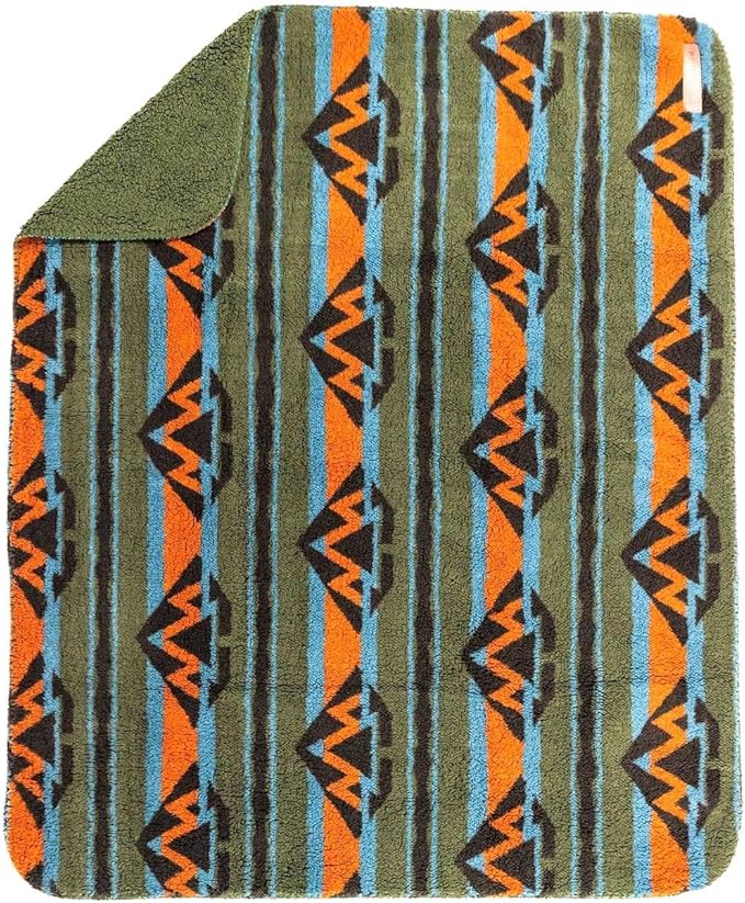 Wilderdog Sherpa Fleece Waterproof Dog Blanket - 60" x 90" - Olive