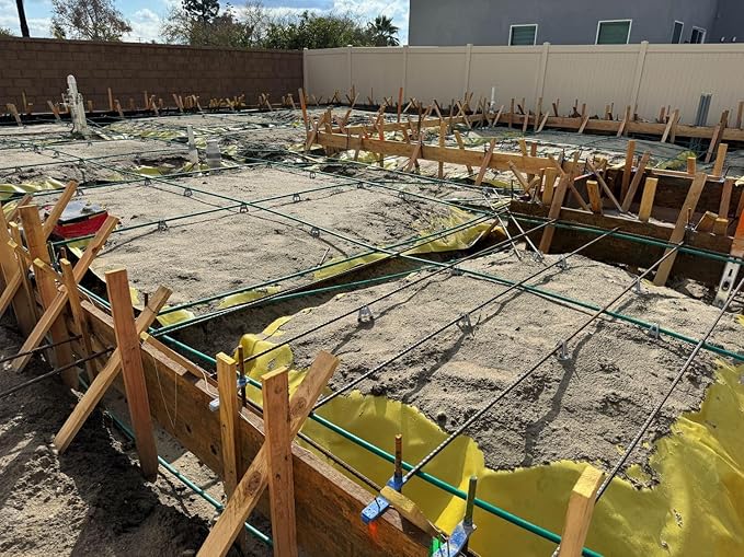 Sandbaggy 2 Ft Wood Stakes (1" X 3" X 24") - Made in The USA - 3" Extra Wide Stakes for Concrete Forms, Garden, Yard, Grading, Survey, Plants, Signs (Douglas Fir Wood, 200)