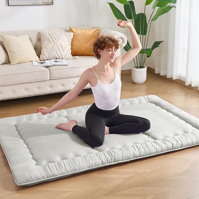Japanese Floor Futon Mattress Queen Size, 4" Thicken Foldable Mattress Tatami Mat Sleeping Pad, 25D Foam Filled Traditional Shiki Futon (shikibuton), Designed in Japan (Light Grey 60"x 80")