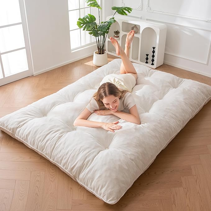 MAXYOYO Floor Mattress Full Size, 6" Chenille Japanese Futon Mattress Foldable Floor Bed for Adults Tufted Roll Up Floor Couch Bed, Tatami Mat Sleeping Pad for Living Room, Bedroom, Beige