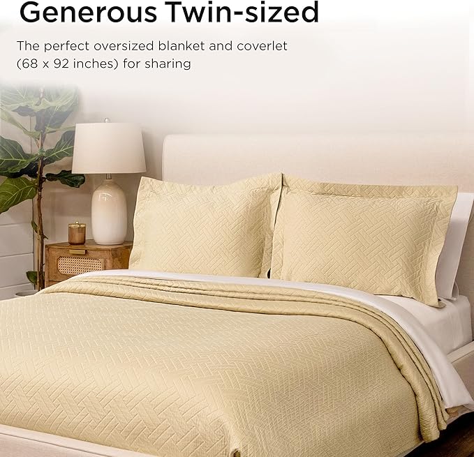 Threadmill Luxury Cotton Blankets for Twin Size Bed | All-Season 100% Cotton Twin Blanket for Bed | Criss Cross Jacquard Lightweight, Soft & Cozy Coverlet, 350GSM, 68 x 90 inches | Vanilla Cream