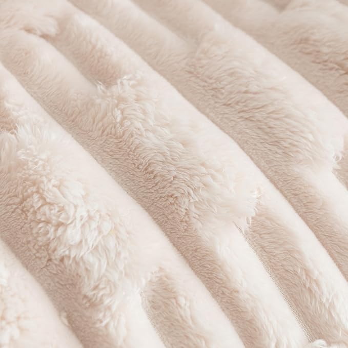 UKELER Sherpa Bed Blanket 80 × 90 inch, Ultra Soft Queen Size Throw Blankets for All Season, 610 GSM Cozy Plush Striped Fleece Blanket for Bedroom Living Room Dorm Hostel Sofa Camping, Off White