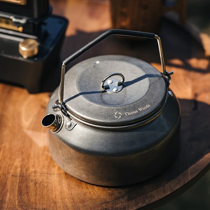 Thous Winds 1L Camping Kettle, Portable Camp Tea Coffee Pot, Lightweight Stainless Steel Teapot, Fast Heating Boiling Water, for Outdoor Campfire Hiking Camping Picnic