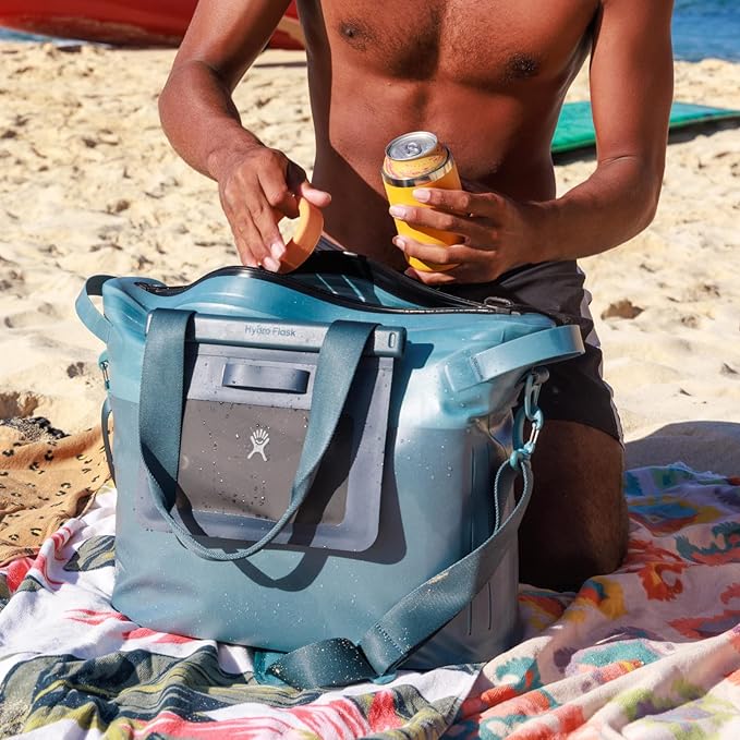 Hydro Flask 18 L Day Escape Soft Cooler - Reusable Travel Bag Tote - Insulated