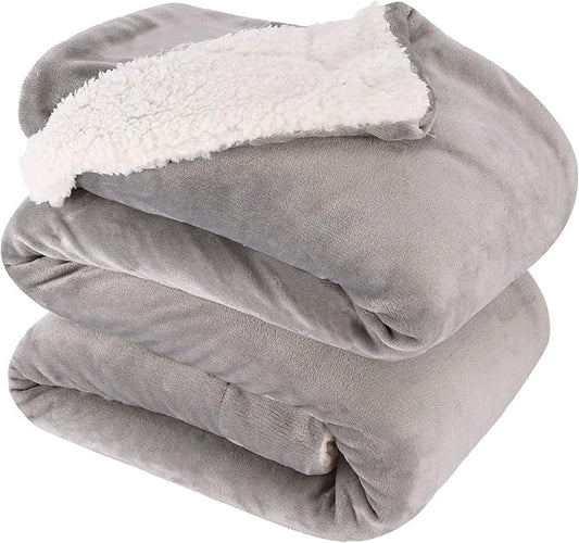 NANPIPER King Size Sherpa Blanket, Soft Fleece Throw for Bed, Reversible Thick Fuzzy Blanket for Winter (Light Grey, 90x108 inches)