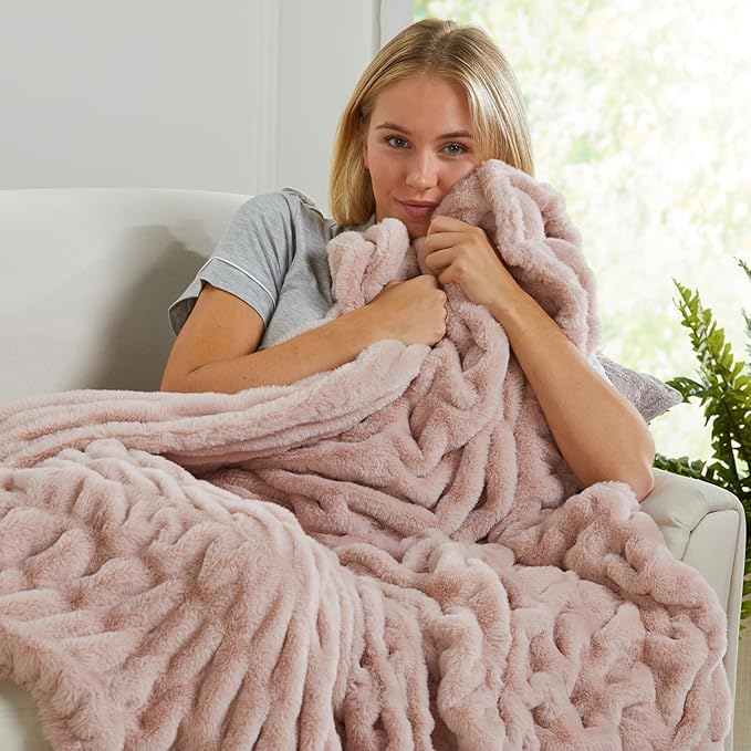 Springtree Home | Pink Micro Plush Throw Blanket for Couch | Thick Faux Fur Blanket | Pink Blanket | Warm Throw Blanket for Couch Year Round | Lily Collection