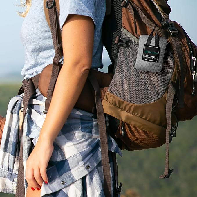 Odoland Beach Blanket Picnic Blanket, 43.3" x 27.5" SandProof Waterproof Outdoor Pocket Blanket with Portable Bag, Foldable Lightweight Sand Free Beach Mat for 1 People Hiking, Camping, Travel, Grey