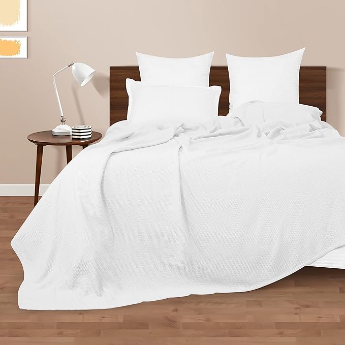 BOUTIQUO 100% Cotton Bed Blanket, Breathable Thermal Blanket Twin Size, Soft Honeycomb Waffle 60inchx90inch, Perfect for Layering Any All Season, White, (60inchx90inch) (70461)
