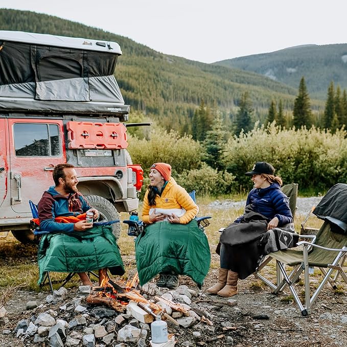 covacure Camping Blanket - Outdoor Travel Blanket, Packable, Puffy Blanket, Lightweight & Warm Quilt for Camping, Hiking, Backpacking, Outdoors, Travel, Beach