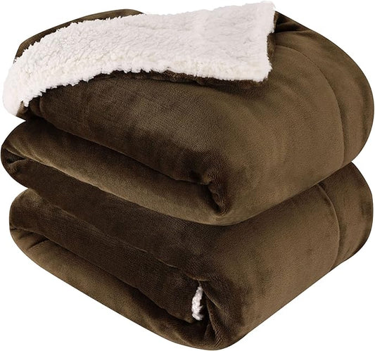 NANPIPER King Size Sherpa Blanket, Soft Fleece Throw for Bed, Reversible Thick Fuzzy Blanket for Winter (Military Olive Green, 90x108 inches)