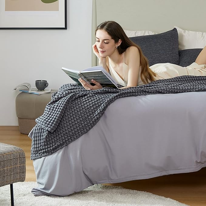 Bedsure Cooling Cotton Waffle Twin XL Blanket - Lightweight Breathable Blanket of Rayon Derived from Bamboo for Hot Sleepers, Luxury Throws for Bed, Couch and Sofa, Dark Grey, 66x90 Inches