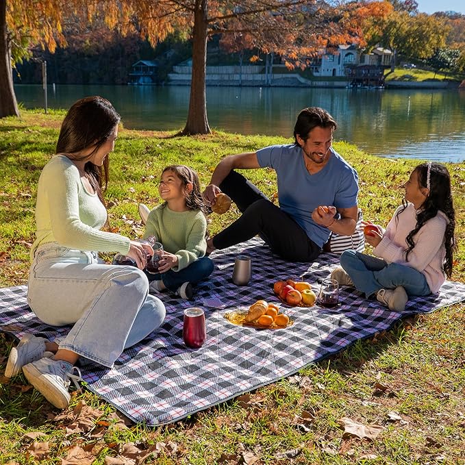 BRAWNTIDE Large Outdoor Waterproof Blanket - Extra Thick Fleece, Warm, Windproof, Sandproof, Quilted, 82" x 55", Ideal for Beaches, Picnics, Camping, Stadiums, Dogs, Car