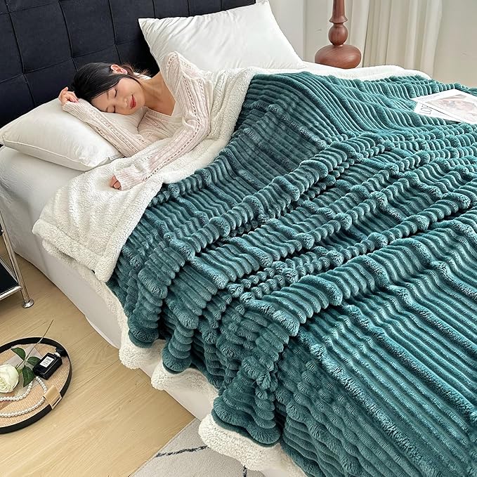 UKELER Sherpa Throw Blanket 60 × 80 inch, 470 GSM Striped Sherpa Fleece Blankets for All Season, Warm and Cozy Blanket for Couch Sofa Bed Office Camping, Dark Green