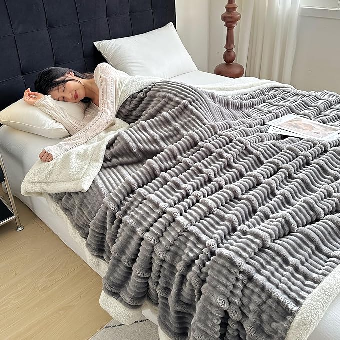 UKELER Sherpa Bed Blanket 80 × 90 inch, Ultra Soft Queen Size Throw Blankets for All Season, 470 GSM Cozy Plush Striped Fleece Blanket for Bedroom Living Room Dorm Hostel Sofa Camping, Grey