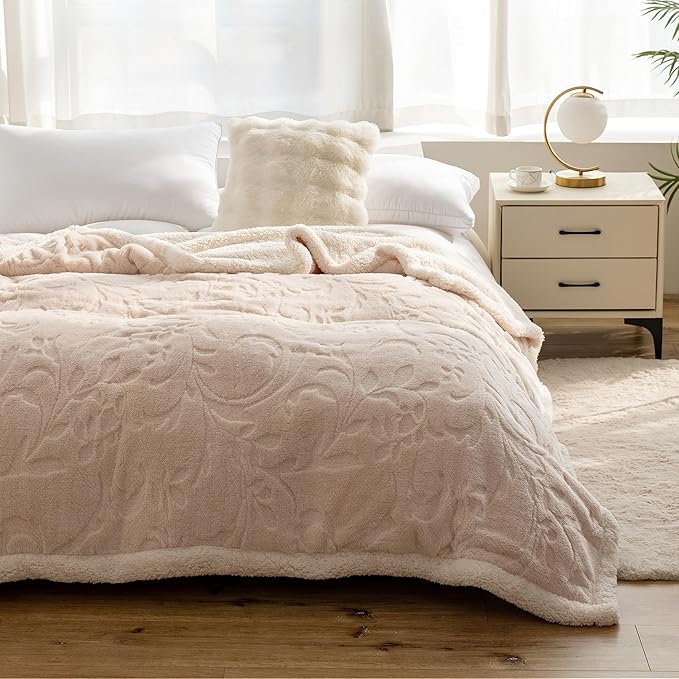 UKELER Ultra Soft Fuzzy Sherpa Fleece Throw Blanket 50 × 60 inch, Thick Floral Sherpa Blanket for All Season, Warm and Cozy Blanket for Couch Bed Sofa Office Camping, Off-White