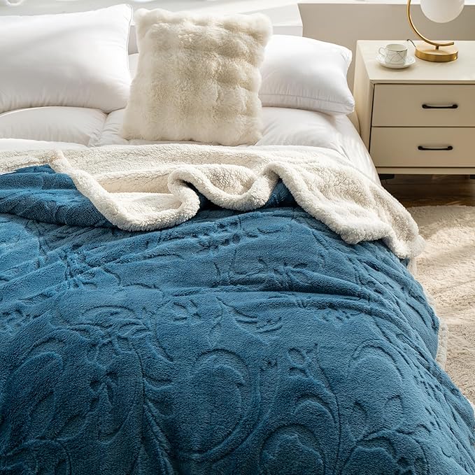 UKELER Fleece Blanket 50 × 60 inch Fuzzy Soft Bed Blankets Thick Floral Sherpa Throw Blanket for Camping Couch Sofa Bed Office, Navy Blue