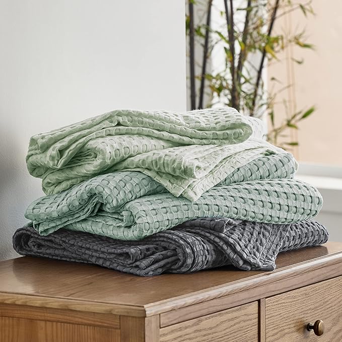 Bedsure Cooling Cotton Waffle Queen Size Blanket - Lightweight Breathable Summer Blanket of Rayon Derived from Bamboo for Hot Sleepers, Luxury Throws for Bed, Couch and Sofa, Dark Grey, 90x90 Inches