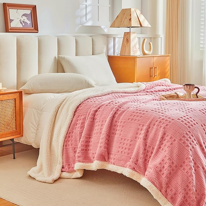 UKELER Sherpa Bed Blanket 80 × 90 inch, Ultra Soft Queen Size Throw Blankets for All Season, Cozy Plush Checkered Fleece Blanket for Bedroom Living Room Dorm Hostel Sofa Camping, Pink
