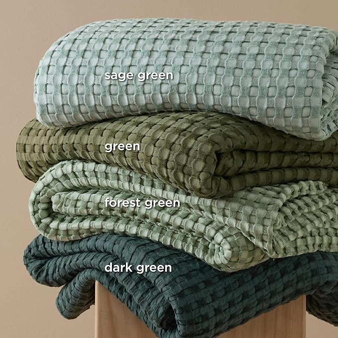 Bedsure Cooling Cotton Waffle Twin XL Blanket - Lightweight Breathable Blanket of Rayon Derived from Bamboo for Hot Sleepers, Luxury Throws for Bed, Couch and Sofa, Green, 66x90 Inches
