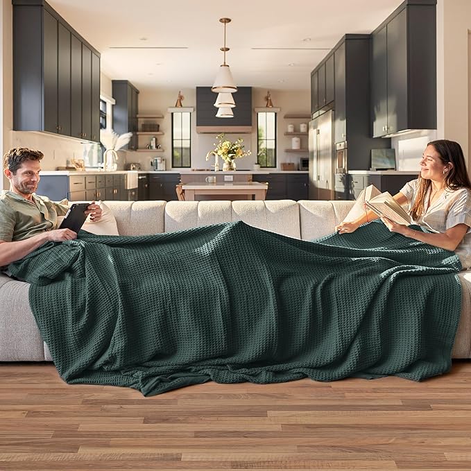 Bedsure Gentlesoft 100% Cotton Blanket Queen Size for Bed - Breathable and Soft, Waffle Weave Blanket for Summer, Thick Cozy Fall Blankets for Women Gift, Dark Green, 90x90 Inches