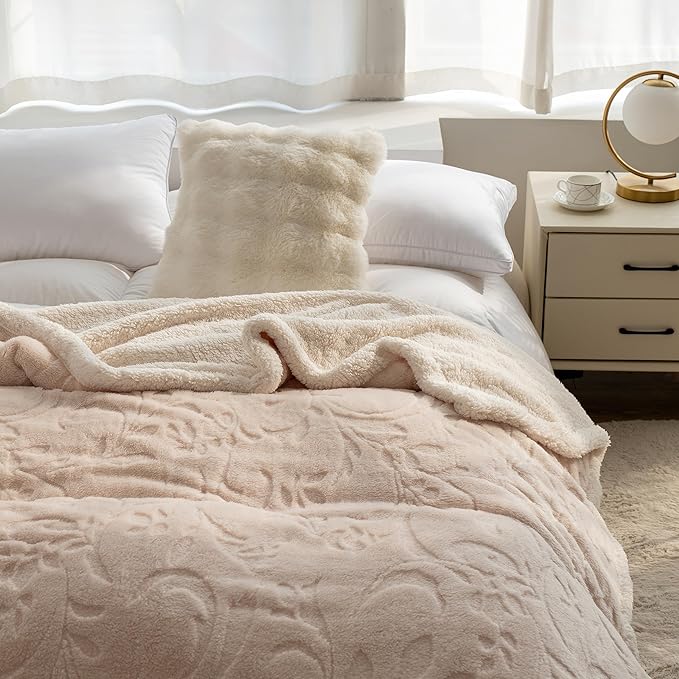 UKELER Ultra Soft Fuzzy Sherpa Fleece Throw Blanket 50 × 60 inch, Thick Floral Sherpa Blanket for All Season, Warm and Cozy Blanket for Couch Bed Sofa Office Camping, Off-White