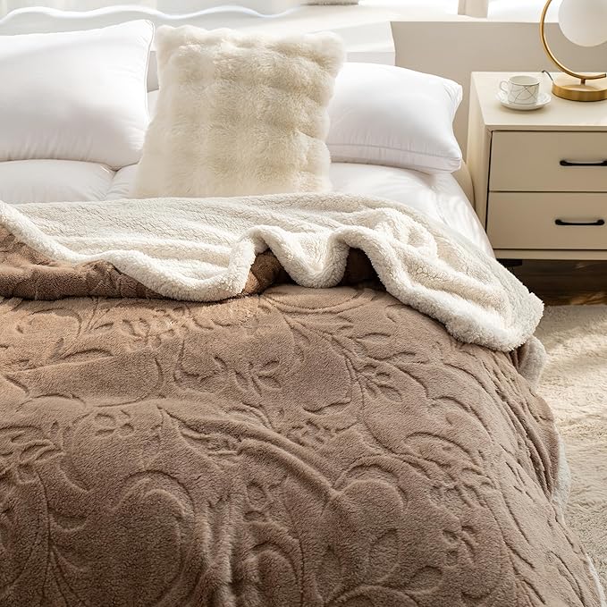 UKELER Cozy Sherpa Bed Blanket Queen Size 80 x 90 inch, Floral Throw Blankets for Bed Couch Sofa Camping, Great Gift for Mother's Day, Father's Day, Thanksgiving, Christmas,New Year's Day, Coffee