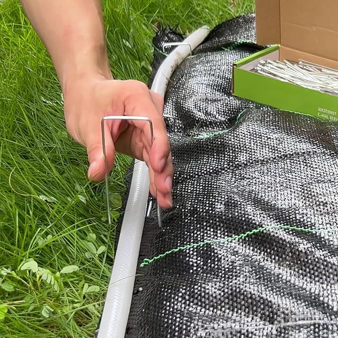 Landscape Staples 6 inch 100 Pack Galvanized Garden Stakes,12 Gauge Heavy Duty Garden Pins for Fences, Lawns, Weed Barriers and Landscape Fabrics, Irrigation Hose,Yard Lawn, Landscape Fabric.