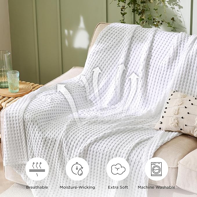 Bedsure Cooling Cotton Waffle Queen Size Blanket - Lightweight Breathable Blanket of Rayon Derived from Bamboo for Hot Sleepers, Luxury Throws for Bed, Couch and Sofa, White, 90x90 Inches