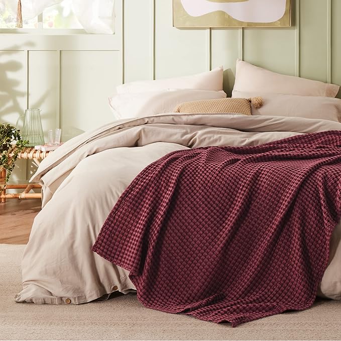 Bedsure Cooling Cotton Waffle Twin XL Blanket - Lightweight Breathable Blanket of Rayon Derived from Bamboo for Hot Sleepers, Luxury Throws for Bed, Couch and Sofa, Burgundy, 66x90 Inches