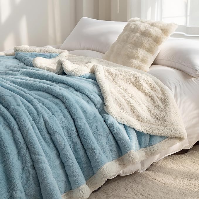 UKELER Sherpa Fleece Blanket 60 × 80 inch, Ultra Soft Twin Size Throw Blanket for All Season, Cozy Plush Floral Throw Blanket for Bed Couch Sofa Office Camping, Blue