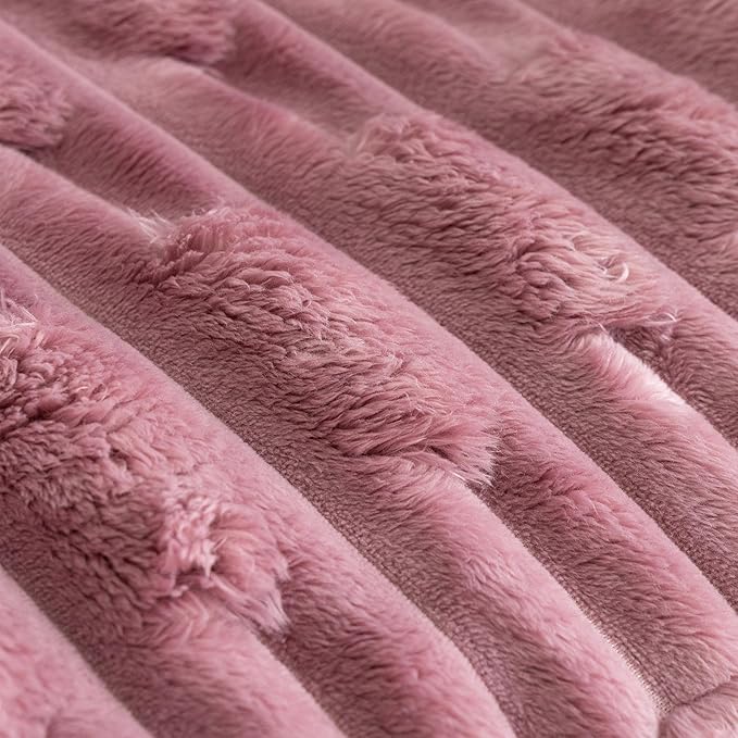 UKELER Cozy Sherpa Bed Blanket Queen Size 80 x 90 inch, Striped Throw Blanket for Bed Couch Sofa Camping, Great Gift for Mother's Day, Father's Day, Thanksgiving, Christmas,New Year's Day, Purple