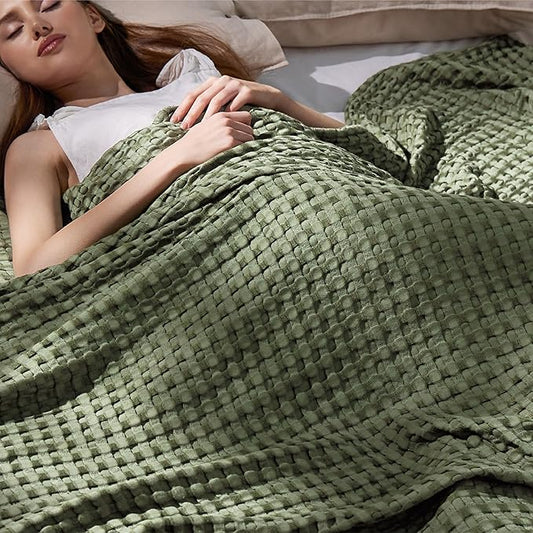 Bedsure Cooling Cotton Waffle King Size Blanket - Lightweight Breathable Blanket of Rayon Derived from Bamboo for Hot Sleepers, Luxury Throws for Bed, Couch and Sofa, Green, 104x90 Inches