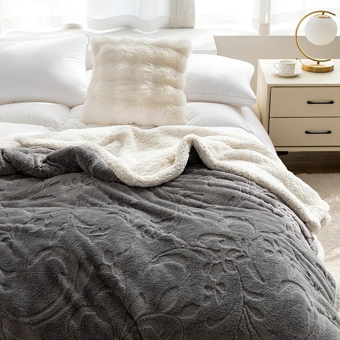 UKELER Cozy Sherpa Throw Blanket Queen Size 80 x 90 inch, Floral Throw Blanket for Bed, Couch, Sofa, Camping, Great Gift for Mother's Day, Father's Day, Thanksgiving, Christmas, New Year's, Dark Grey