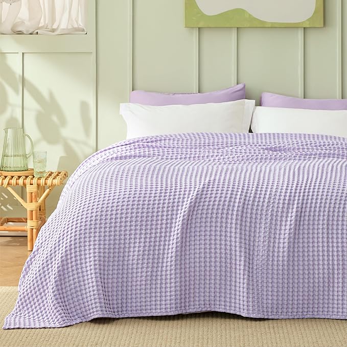 Bedsure Cooling Cotton Waffle Queen Size Blanket - Lightweight Breathable Blanket of Rayon Derived from Bamboo for Hot Sleepers,Light Purple, 90x90 Inches