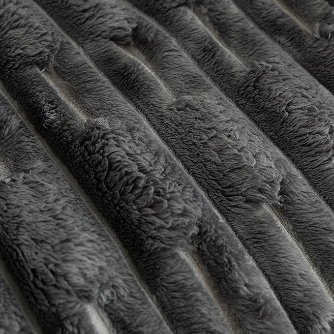 UKELER Ultra Soft Fuzzy Sherpa Fleece Throw Blanket 50 × 60 inch, 610 GSM Thick Striped Sherpa Blanket for All Season, Warm and Cozy Blankets for Couch Bed Sofa Office Camping, Dark Grey