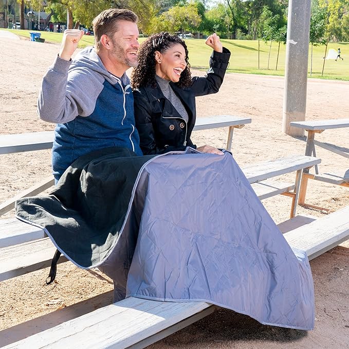 BRAWNTIDE Large Outdoor Waterproof Blanket - Extra Thick Fleece, Warm, Windproof, Sandproof, Quilted, 82" x 55", Ideal for Beaches, Picnics, Camping, Stadiums, Dogs, Car