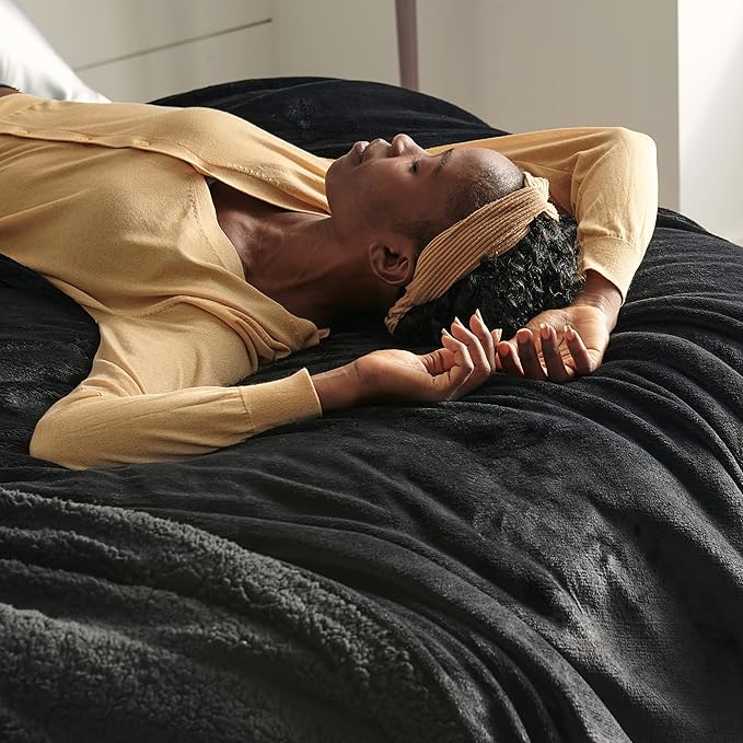 Bedsure GentleSoft Sherpa Fleece Blankets King Size for Bed - Thick and Warm, Soft Fuzzy Plush King Blanket for Winter, Black, 108x90 Inches