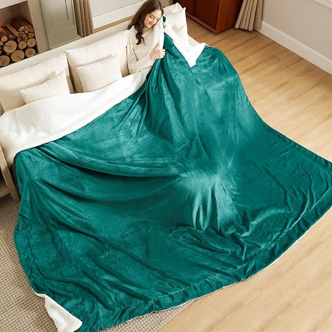 Bedsure GentleSoft Sherpa Fleece Oversized Cal King Blankets for Bed - Thick and Warm, Soft Fuzzy Plush Large Christmas Blanket for Winter, Forest Green, 112x98 Inches