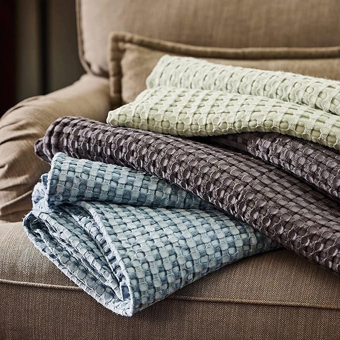 Bedsure Cooling Cotton Waffle Weave Blanket - Lightweight Breathable Blanket of Rayon Derived from Bamboo for Hot Sleepers, Luxury Throws for Bed, Couch and Sofa, Dark Grey, 50x70 Inches