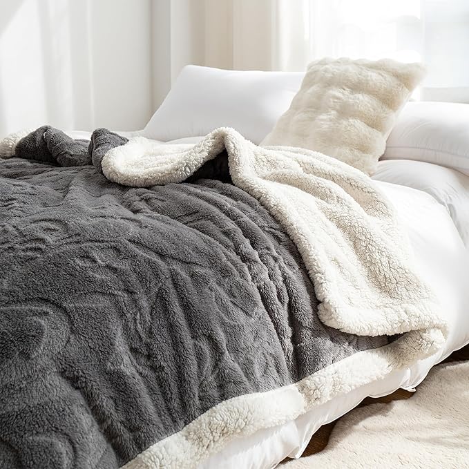 UKELER Cozy Sherpa Throw Blanket Queen Size 80 x 90 inch, Floral Throw Blanket for Bed, Couch, Sofa, Camping, Great Gift for Mother's Day, Father's Day, Thanksgiving, Christmas, New Year's, Dark Grey