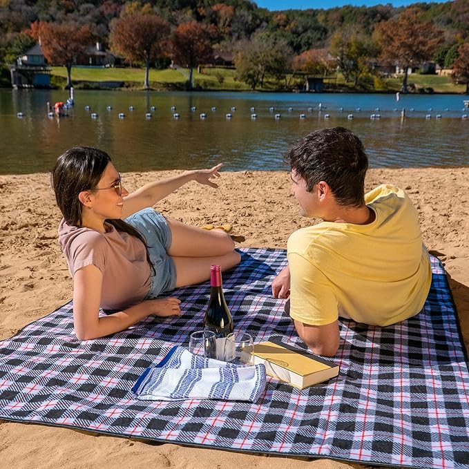 BRAWNTIDE Large Outdoor Waterproof Blanket - Extra Thick Fleece, Warm, Windproof, Sandproof, Quilted, 82" x 55", Ideal for Beaches, Picnics, Camping, Stadiums, Dogs, Car