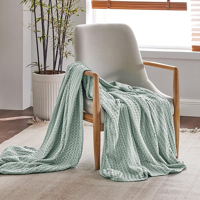 Bedsure Cooling Cotton Waffle Twin XL Blanket - Lightweight Breathable Blanket of Rayon Derived from Bamboo for Hot Sleepers, Luxury Throws for Bed, Couch and Sofa, Sage Green, 66x90 Inches