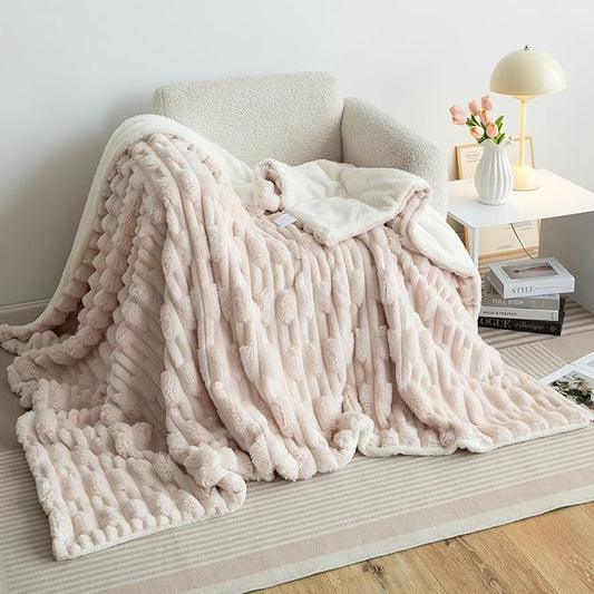 UKELER Sherpa Fleece Blanket 60 × 80 inch, Ultra Soft Twin Size Bed Blankets for All Season, 610 GSM Cozy Plush Striped Throw Blanket for Bed Couch Sofa Office Camping, Off White