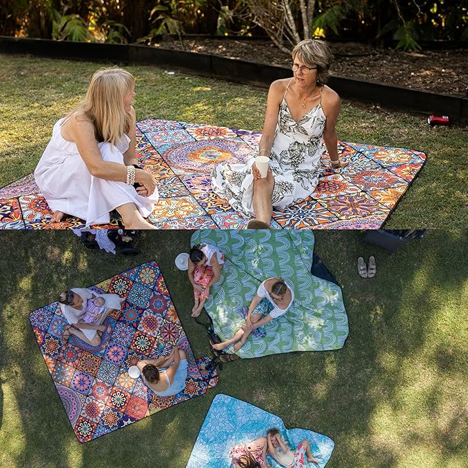 Nakie Picnic Blanket - Extra Large, Waterproof, Machine Washable, Easy Storage. Perfect for Camping, Picnics & Outdoor, Children by The Beach or Playing with Dog, 2m x 2m cm (Holiday Dreams)